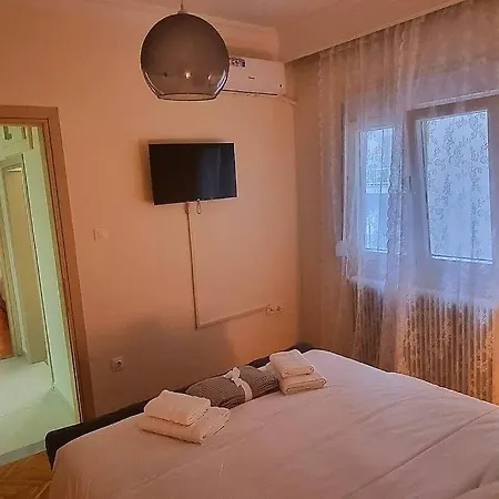 Petite Palace Aristotelous 2 Апартаменты *